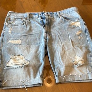 NWOT Levi Strauss & Co. Ripped Jean Shorts Men’s Size 38